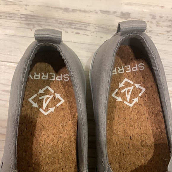 Sperry slip on canvas grey size 6 NWOT - Picture 5 of 9